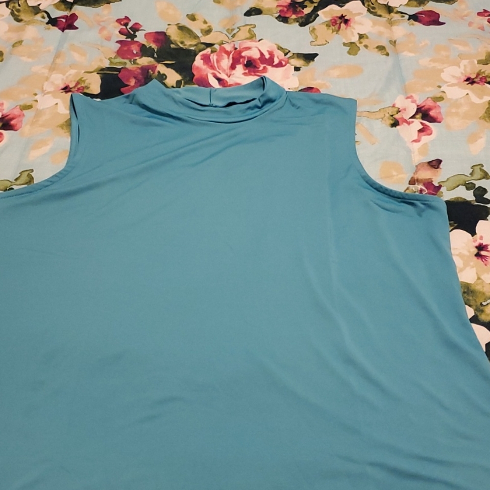 BRAND NEW MOCK NECK TANK
